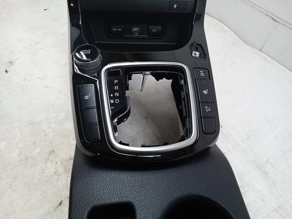 Pre-Owned 21 Kia Sizeeltos Floor Center Console W/ Phone Charger And USizeB Ports OEM (Good)