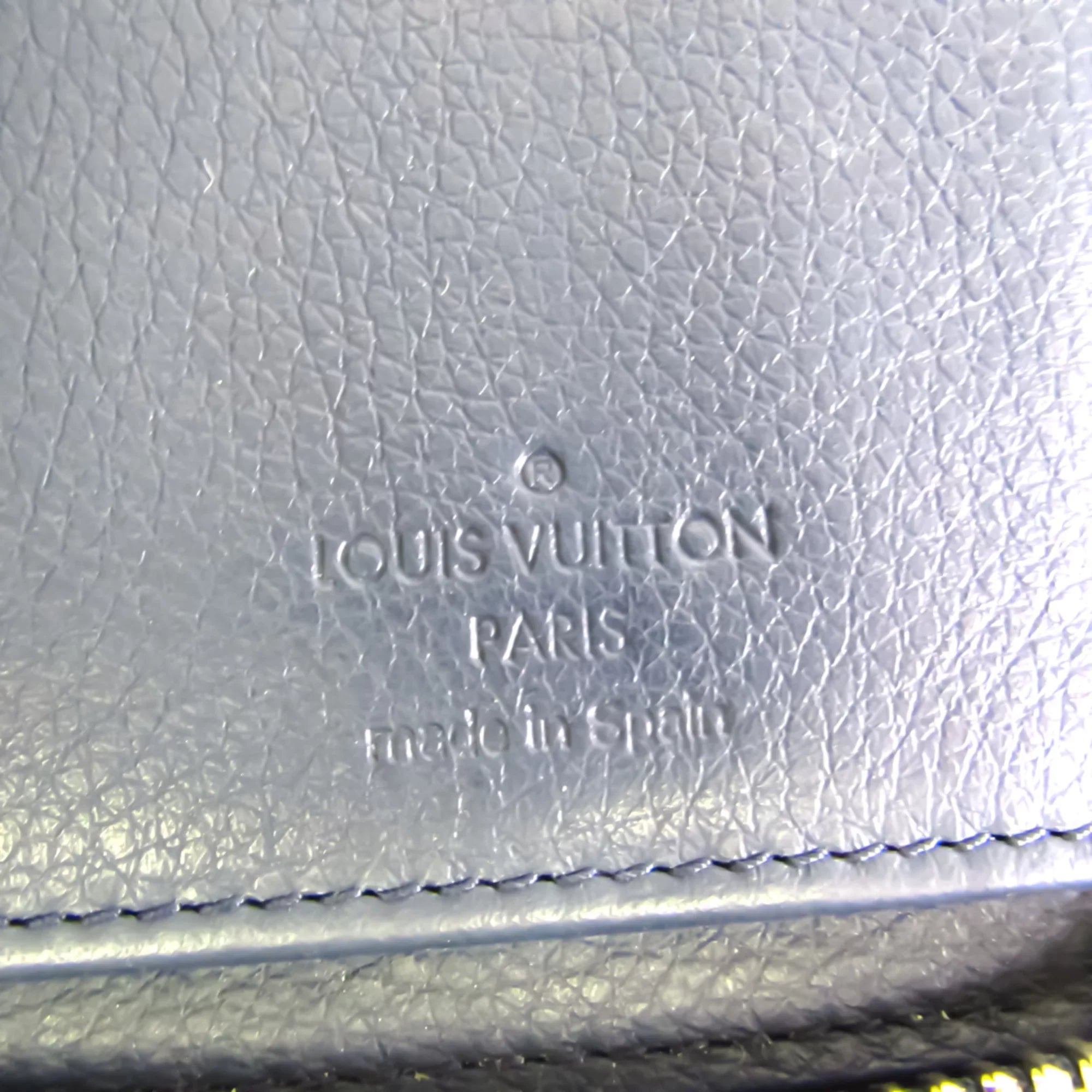 Pre-Owned Louis Vuitton Taurillon Zippy Wallet Vertical M58823 Unisex  Taurillon Leather Long Wallet (bi-fold) Navy (Good)