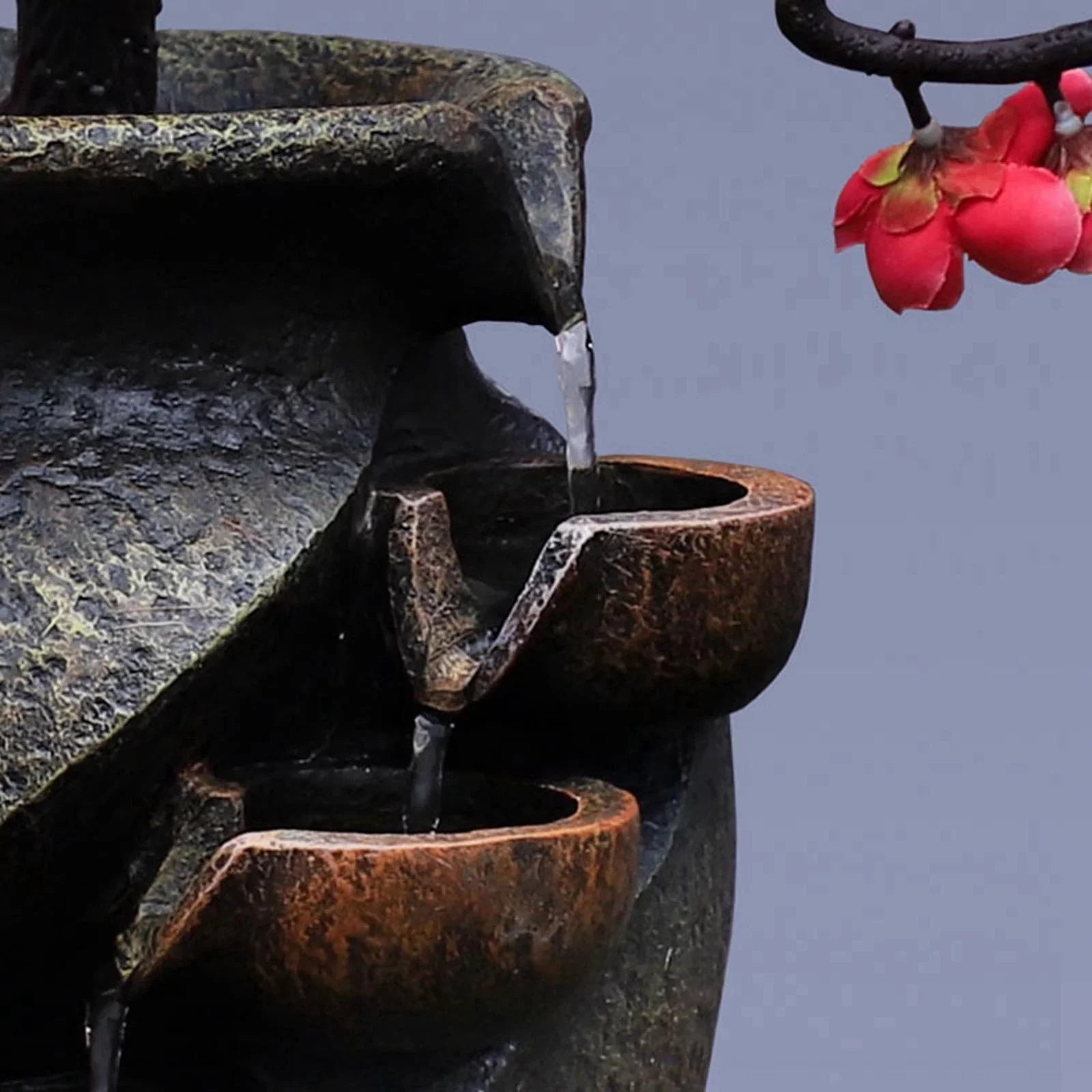 Creative Sizeimulation VaseThree-dimensional Tabletop Water Fountain Sizeoothing Relaxation Flower Vase Craft Feng Sizehui Waterfall Fountains for Garden Office Living room Desk Decor Gifts