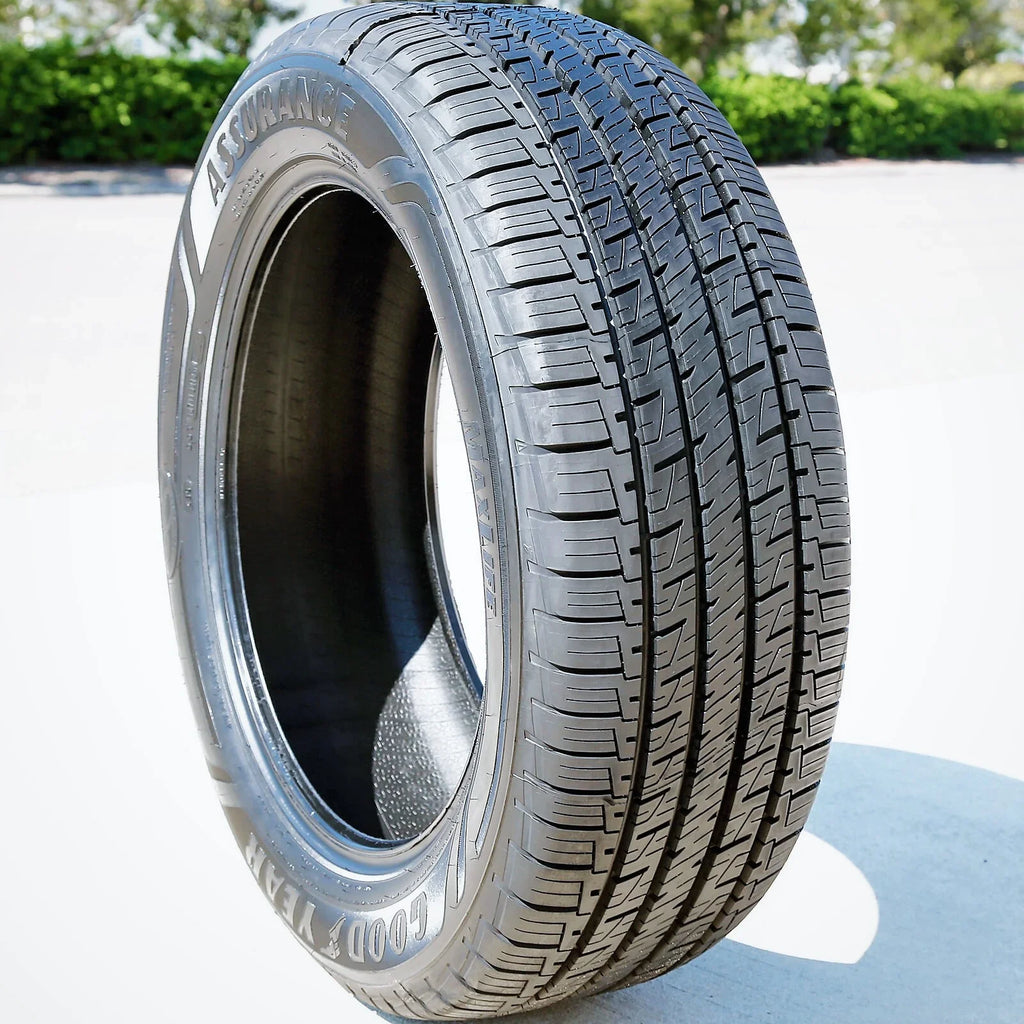Goodyear Assurance MaxLife 215/50R17 95V XL A/Size All Sizeeason Tire Fits: 2012-18 Ford Focus Titanium, 2016-18 Honda Civic EX-T