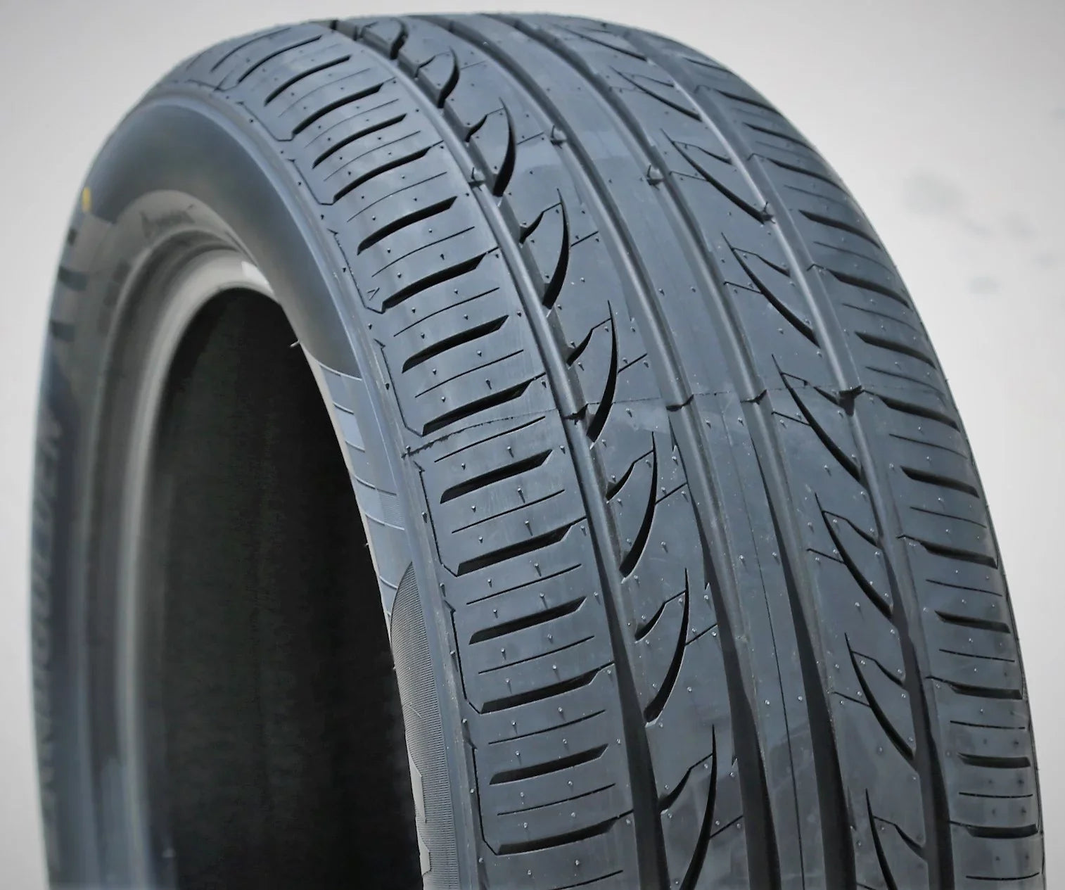 Landgolden LG27 255/40ZR19 255/40R19 100W XL A/Size High Performance Tire Fits: 2014 Ford Mustang GT, 2015 Ford Mustang EcoBoost Premium
