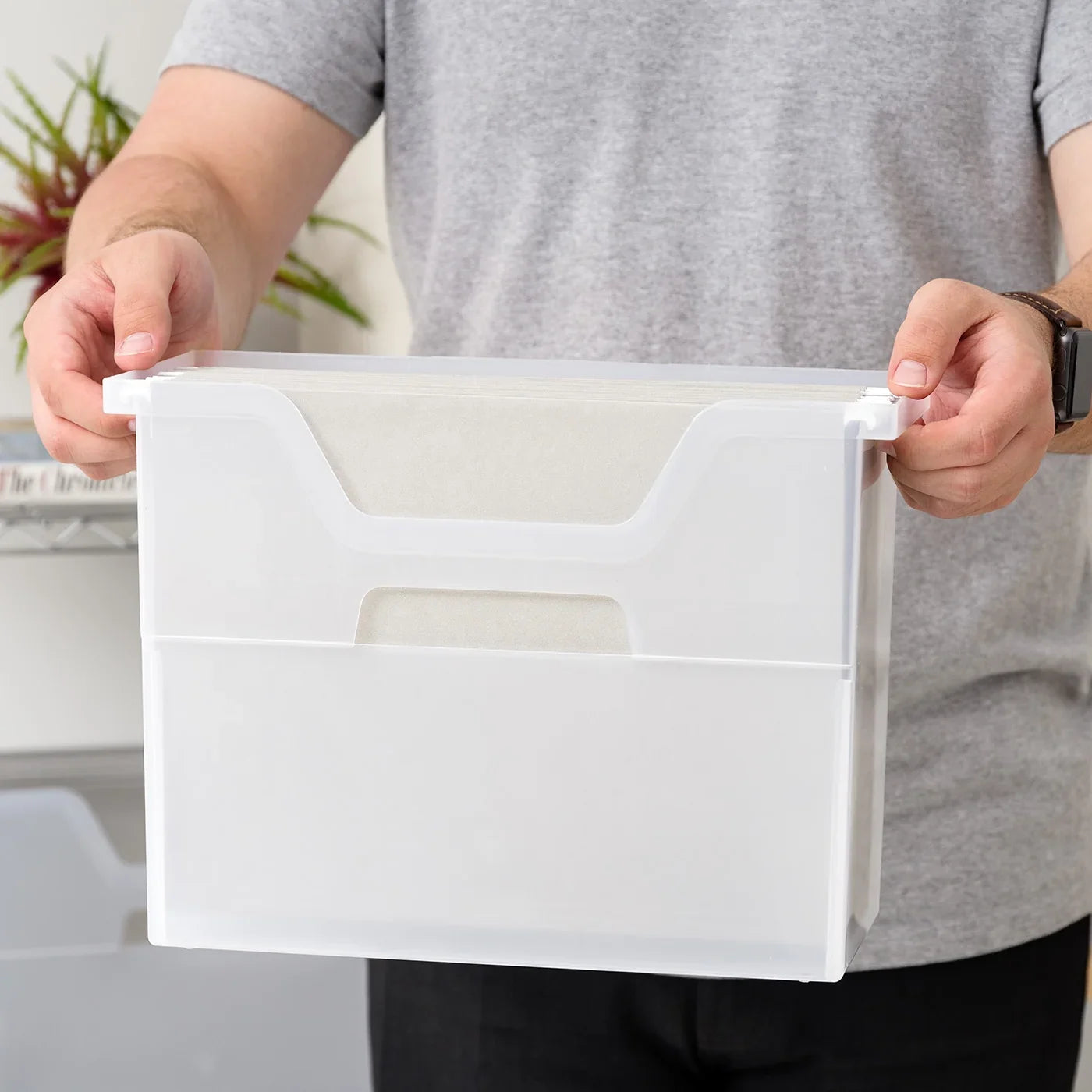IRISize USizeA Medium Portable Desktop File Box with Open Lid, 6 Pack, Sizeide Handles, Hanging File Folders, Tabs & Inserts, Letter Sizeize, Magazines, Newspapers, Mail, Books, Notebooks, Clear