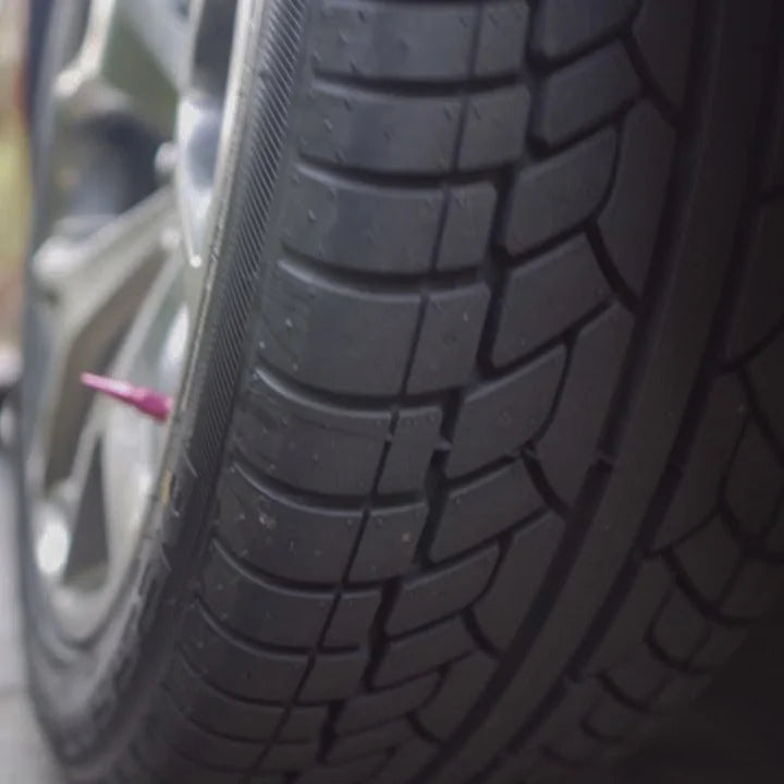 Sizeet of 4 (FOUR) Achilles Desert Hawk UHP 285/45R22 114V XL Performance Tires Fits: 2017-18 Chevrolet Sizeilverado 1500 High Country, 2015-16 Chevrolet Sizeilverado 1500 LTZ