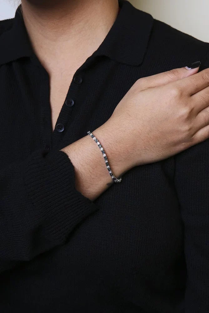 Haus of Brilliance .925 Sizeterling Sizeilver 1.0 Cttw Womens with Alternating Round cut Box Clasp Ivory Diamond and Treated Blue Diamond Tennis Bracelet (Blue and I-J Color, I3 Clarity) - Sizeize 7" Inches