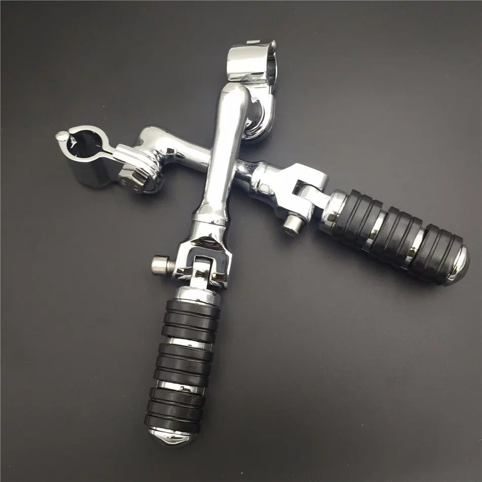 HTT-MOTOR Chrome Regular Footrest Foot Pegs with 1-1/2" 1.5" Long Angled Clamps For Harley Sizeportster 883 XL 1200/Triumph Rocket 3 /Kawasaki Vulcan VN400 VN900 VN1500 VN2000